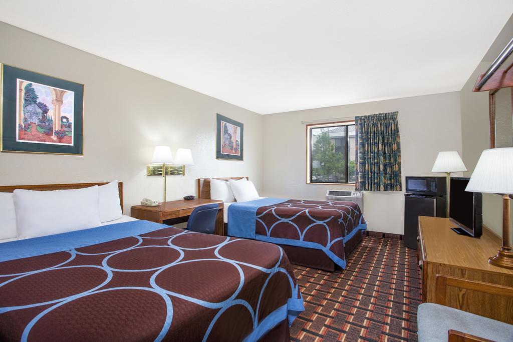 Super 8 By Wyndham Douglas Quarto foto